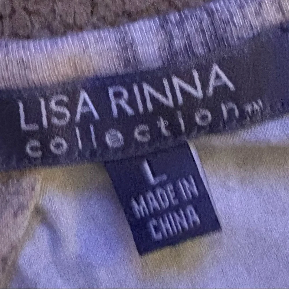 Lisa Rinna Collection top - Picture 2 of 3